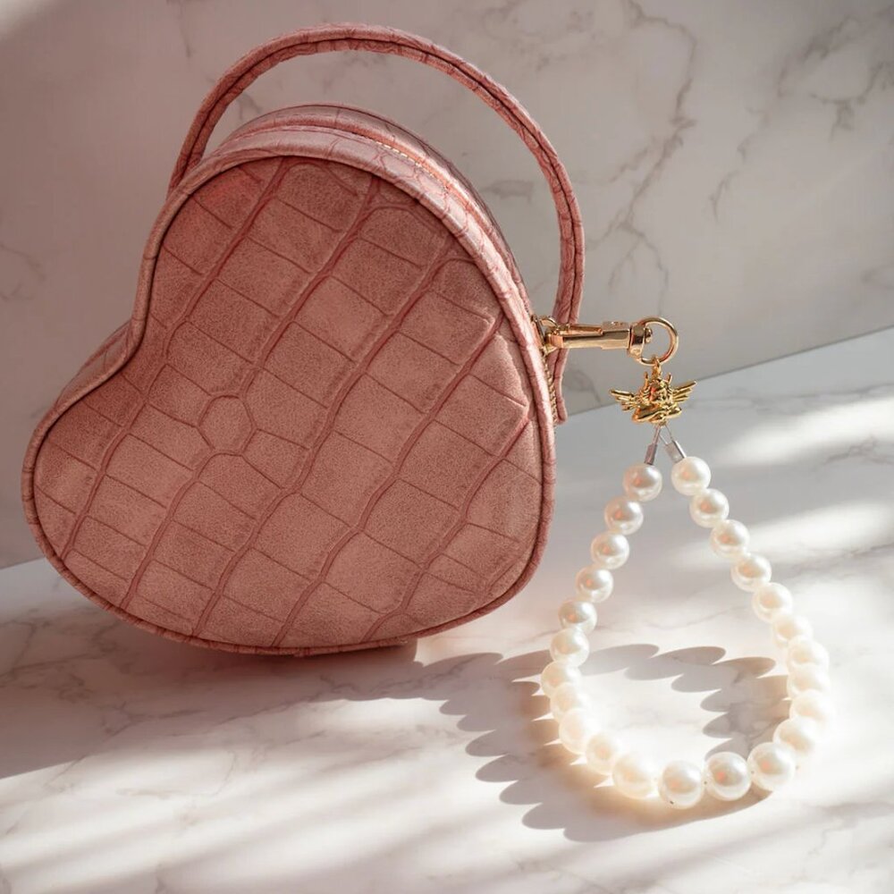 ❤️SOLD❤️ The Luv Aj x Boys Lie Pink Heart Jewelry Case - Picture 2 of 11